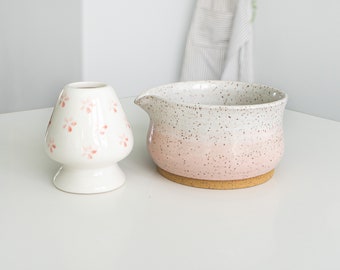 Ceramic Matcha Bowl Gift Set, Speckled Pink and White, Flower 90s Pattern Stand, Bowl with Spout, Tea Set, Stand, Scoop, Chawan