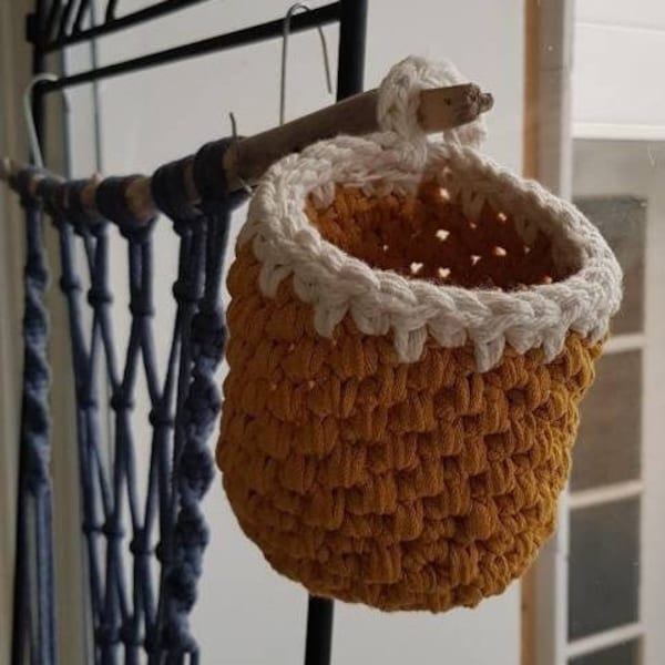 Panière - corbeille à suspendre - fait main au crochet - fil recyclé- salle de bains - bureau- déco- bohème -