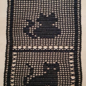 Small handmade crochet &quot;cats&quot; curtain - black - cotton - wall decoration - bathroom