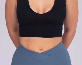 High Waisted Yoga Pants: V Cut Scrunch Butt Leggings