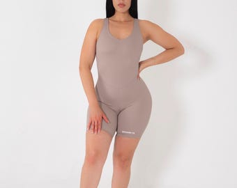 Women’s Seamless Romper, Double Layer Padded Design, Waist Contour Fit