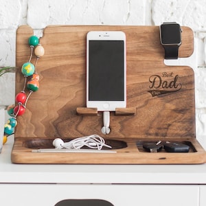 Fathers day gift cell phone holder,Wood docking station men,Wooden fathers day gifts,Personalized fathers day gift,Engraved fathers day
