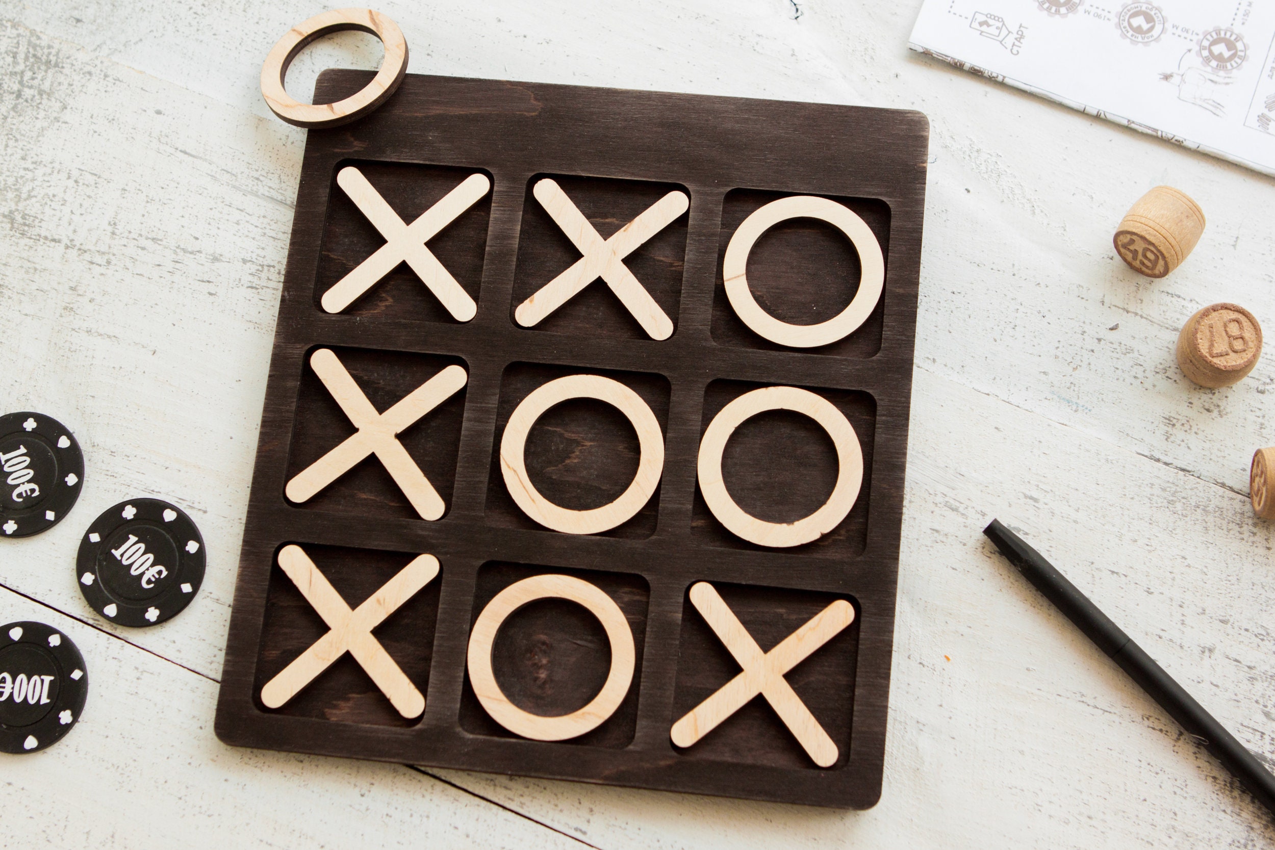 Extreme Tic Tac Toe game wood wooden 3x3 4x4 5x5 26 pieces Tik Tak Dough