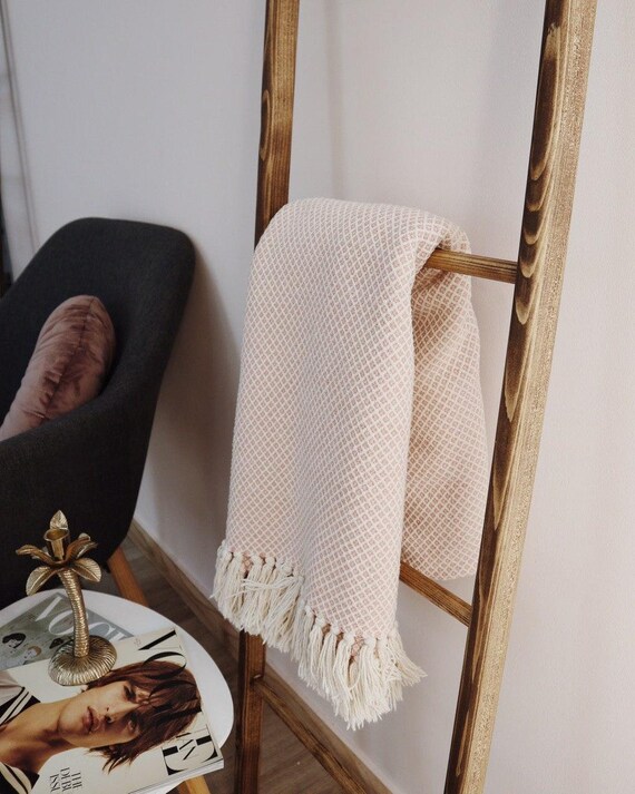 Wooden Blanket Ladder Modern Blanket Ladder Blanket Ladder Rustic Blanket Rack Decorative Ladder Rustic Towel Holder Rustic Towel Rack Etsy Canada