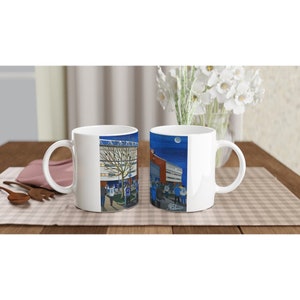 Wigan, Stadion Weißer 11 Unzen Keramik Fußballbecher. Football Club FC Fußball Fußball Geschenke, sportliche Anhänger Erinnerungsstücke