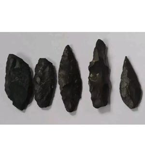 Lot of 5 Neolithic Flint Carved Arrowheads 3000 b.c. Stone Age Britain