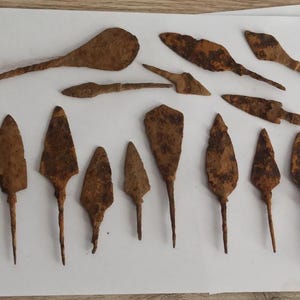 Lot of 15 Ancient Roman Iron Arrowheads 200-300 ad. War Relics
