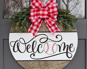Panneau de bienvenue de baseball | Couronne de porte d'entrée | Accroche-porte de baseball | Panneau de bienvenue rond en bois | Décoration d'intérieur | Couronne de sport | Bonjour
