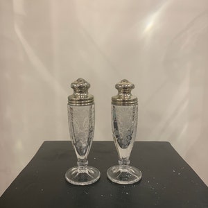 Cambridge Salt and Pepper Shaker No. 395 with Etching
