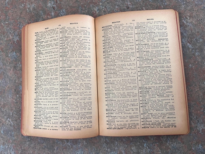 Modern Webster Dictionary and World Book. 1940. Black and gold with red page edges. image 7
