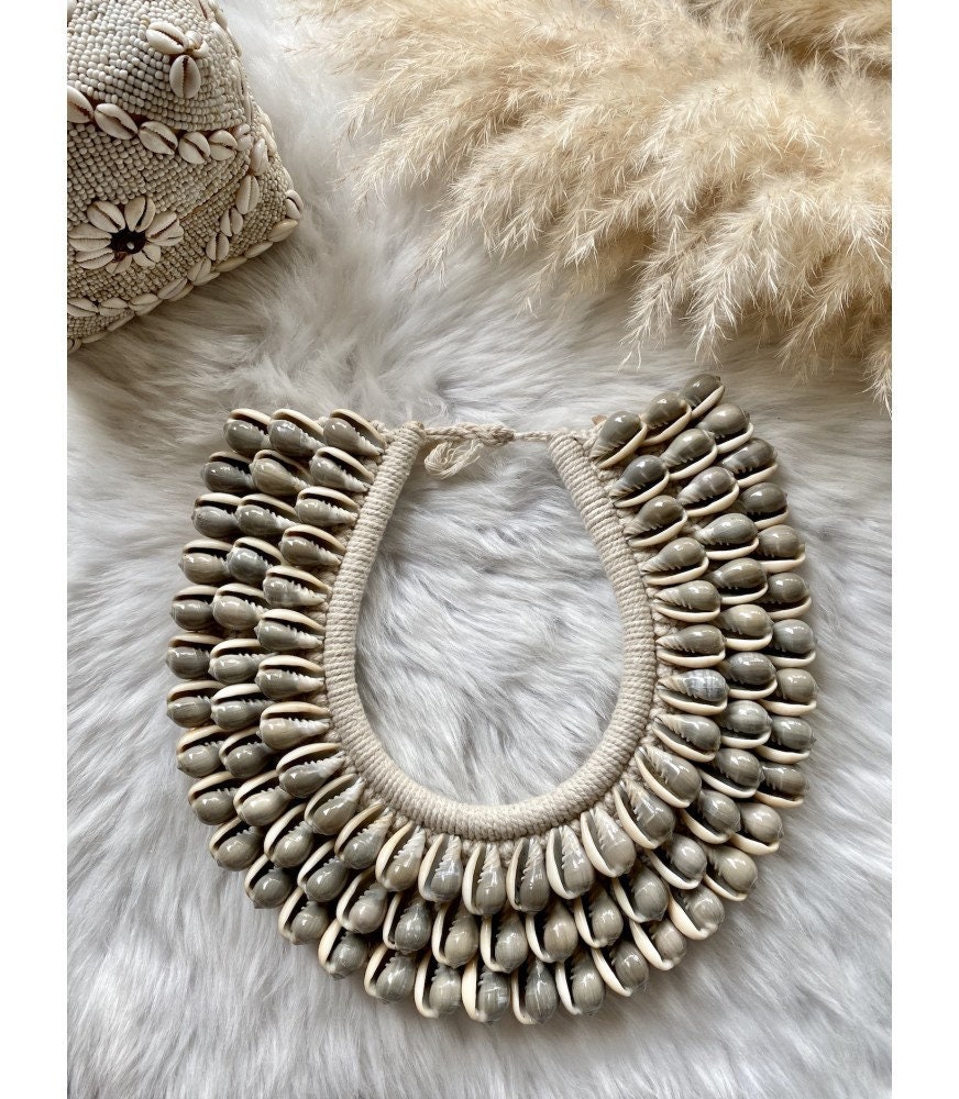 Collier Coquillages Gris