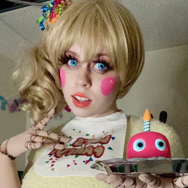 Toy Chica (Five Nights at Freddy's) Cosplay Prints