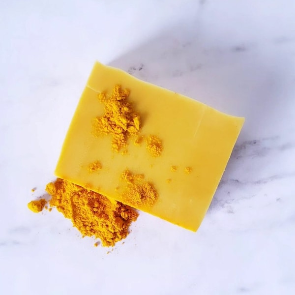 Savon au curcuma- Savon contre l’acné