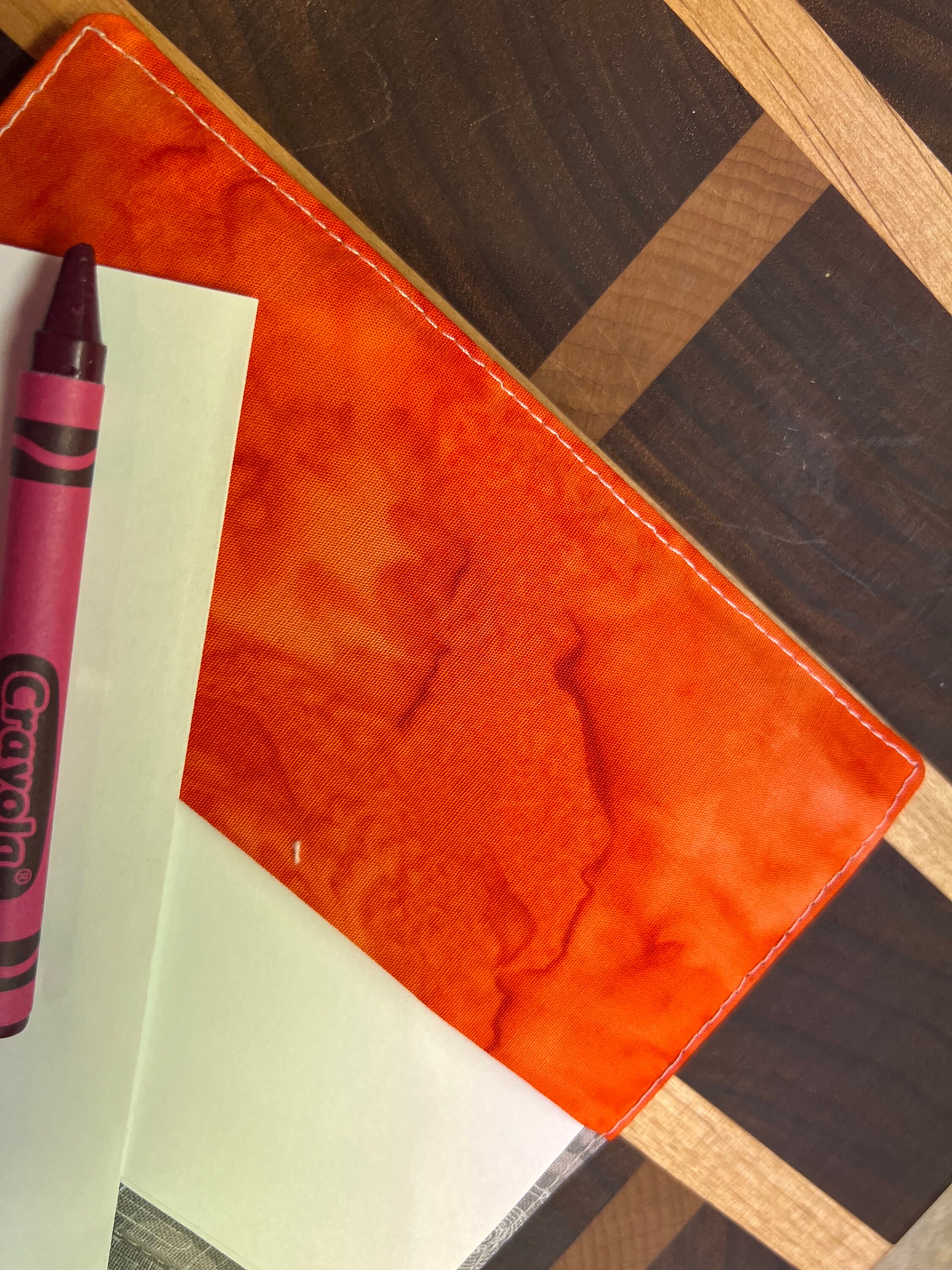 Tiny Art Portfolio, Crayon Wallet, Art Kit, 8 Crayola Crayons, Kids Art