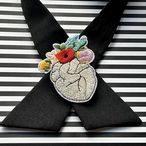 Heart Criss-Cross Tie