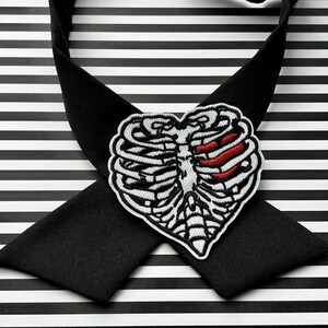 Rib Heart Tie