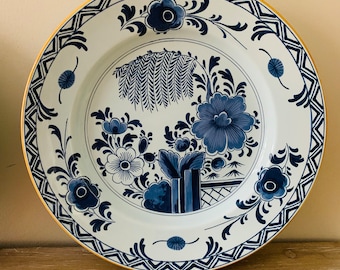 Williamsburg Blue and White Delft Plate