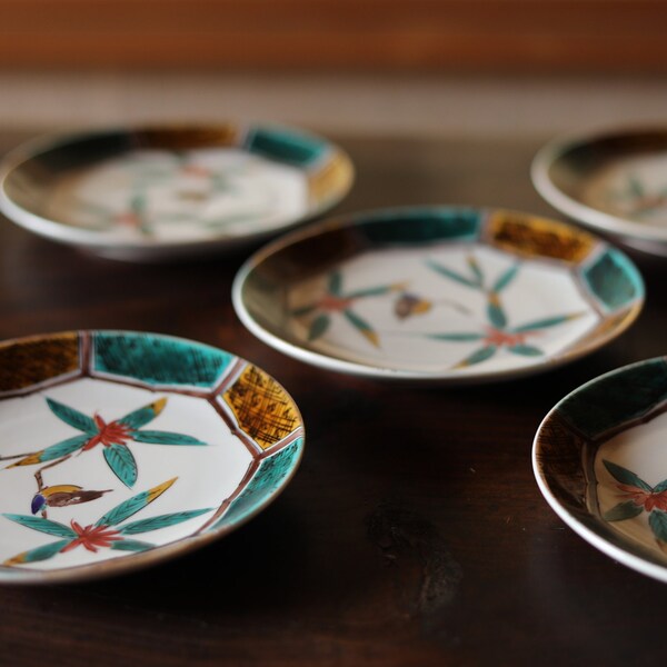 Japanese vintage plates set of Five old Kutani ware porcelain dishes, beautiful Plant flowers pattern tableware with wooden box  5.9in