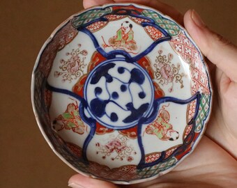 九谷焼 アンティーク古伊万里磁器皿4点セット 明治時代の花 (4.5インチ