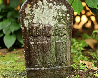 Escultura japonesa antigua de piedra Jizo, arte budista para jardines, siglo XVIII (43,5 cm de alto)