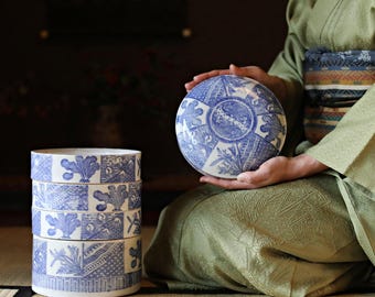 アンティーク古伊万里焼重箱：明治時代の重ね式弁当箱 - Etsy 日本