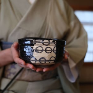 Fine green tea bowl Japanese antique CHAWAN black "ORIBE" ware handmade Matcha Tea Cup Tea Ceremony ceramic with porch box H2.9×5.5in