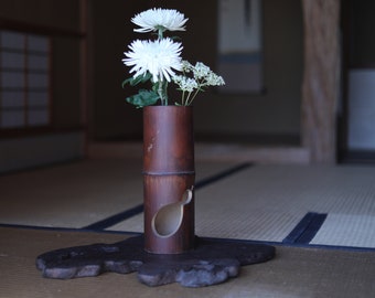 Japanese vintage bamboo vase with gourd curved design and Kanji calligraphy,IKEBANA, Tea ceremony Japanese furniture H11.8×4.1in/30×10.5cm