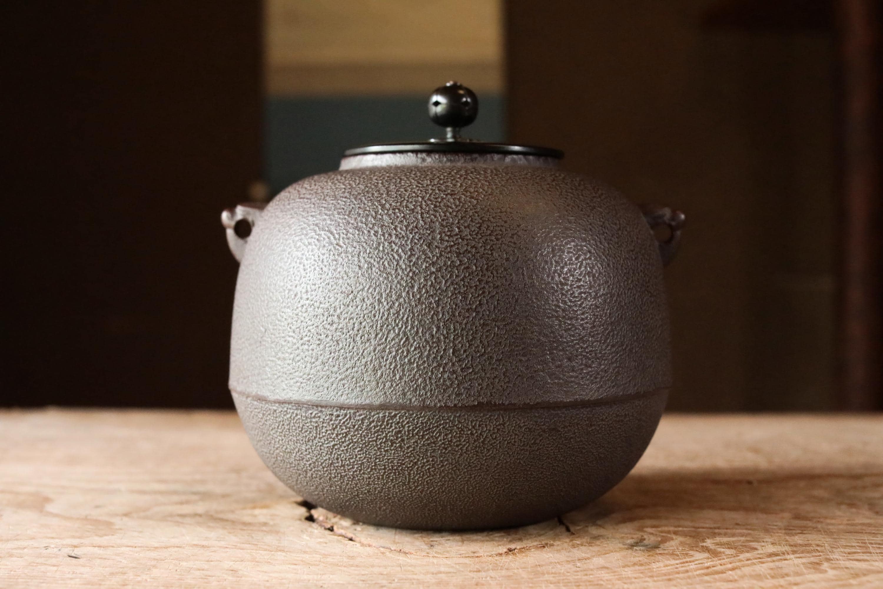 鋳鉄製 茶釜 蓋付き 茶釜 鋳鉄製茶釜 景天銘箱入り 茶道用 丸釜 - Etsy 日本