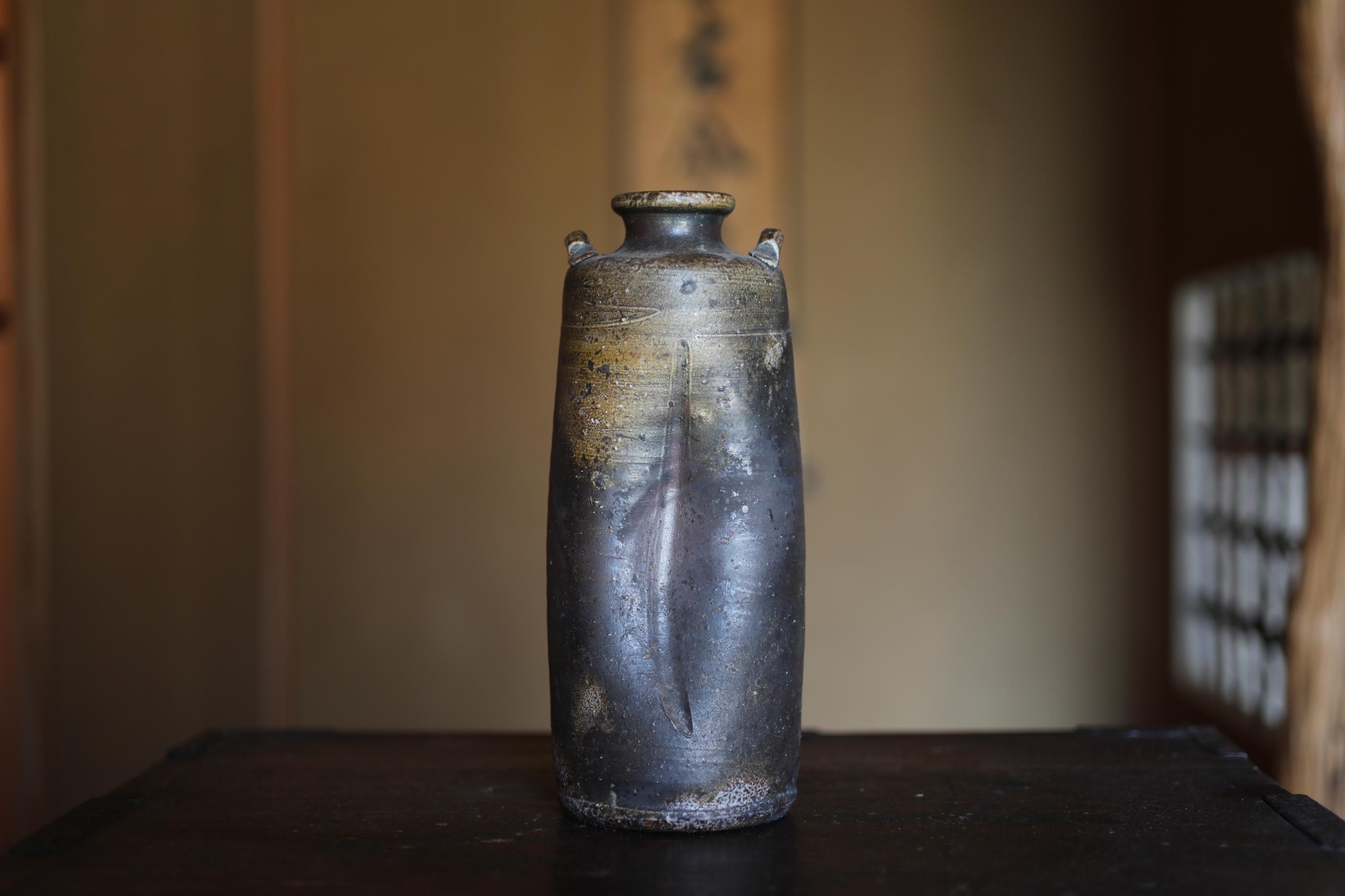 【備前焼 花入①】Bizen ware Flower vase ( 送料無料！) Amazon.co.jp: 備前焼 花入 1 Bizen ware Flower vase 税込