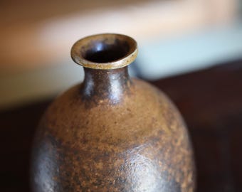 備前焼 アンティーク花瓶：飛襷釉陶器、1970年代 サイン入り、ギフト
