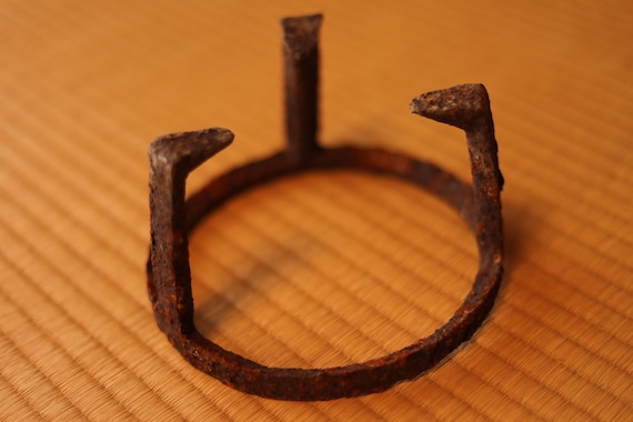 アンティークな日本の火鉢セット、漢字彫刻のケトルスタンド - Etsy 日本