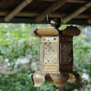 FINE! 1897s Japanese Antiques buddhist hanging lantern gold brass metal hexagonal , lotus design, from Buddhist temple H13.8in/H35cm