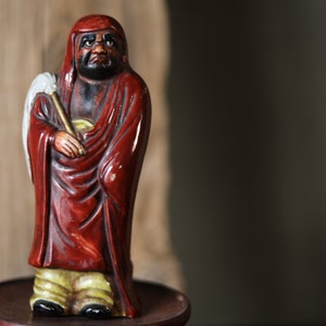 Japanese vintage &quot;Daruma&quot; doll statue, vintage ceramic statue Buddhist monk priest ZEN master,H6.9xW2.6in