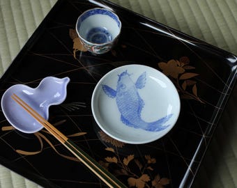 Vintage japanische Porzellanteller, Indigo-Karpfen-Design, INBAN IMARI, 8er-Set