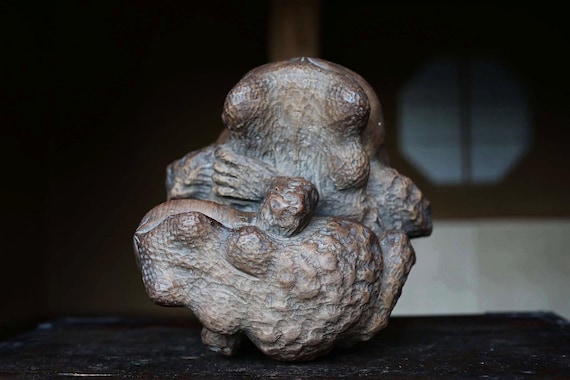 ヴィンテージの日本の木彫りカエル彫刻、木彫りアート、動物人形、1960