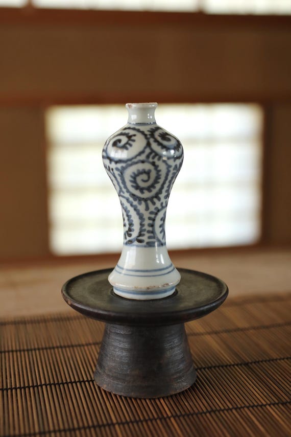 アンティーク江戸伊万里 徳利 花瓶 - 1800年代 日本製 染付磁器 - Etsy
