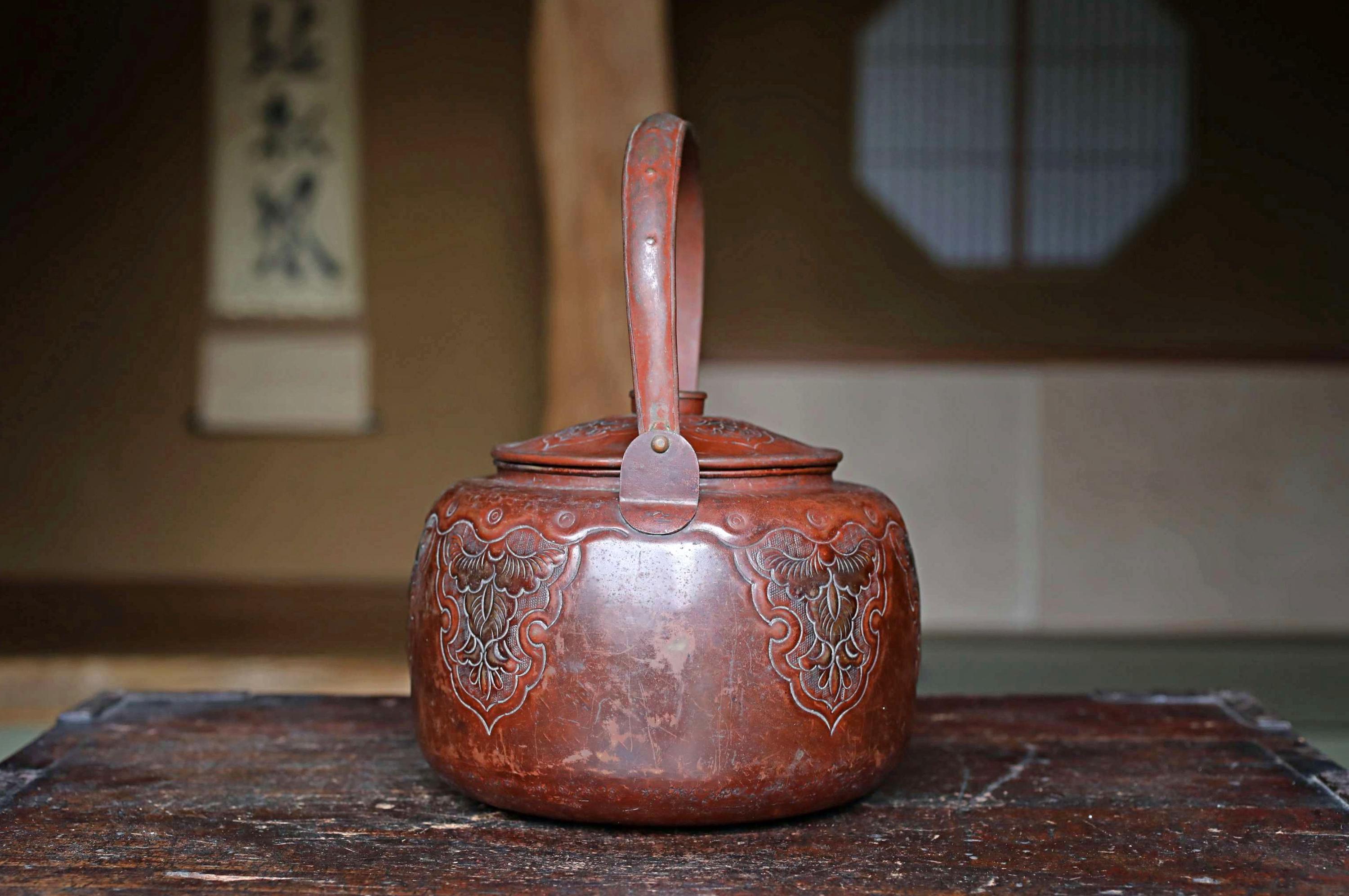 アンティークの日本製銅製やかん、手作りの茶道用ポット、1930年代（高