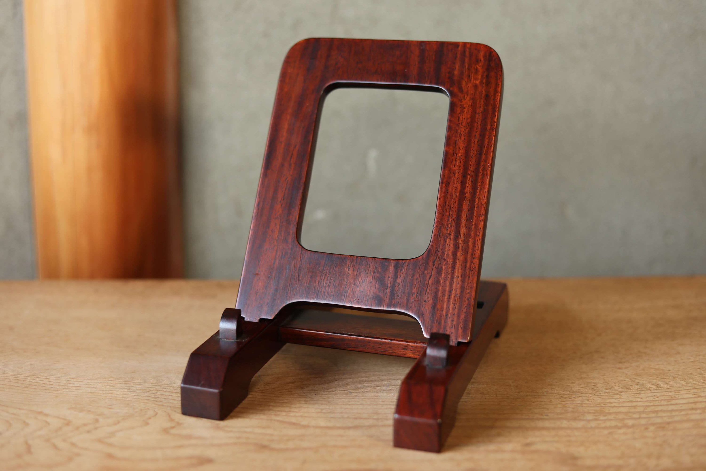 Vintage Karaki Hardwood Plate Stand, Adjustable Easel Display (h8