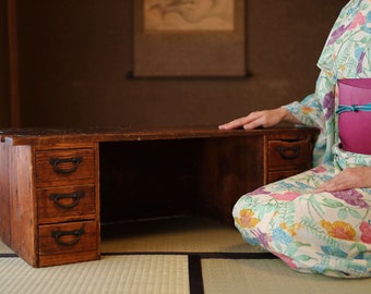 Japanese vintage furniture low table ,Chest of Drawers &quot;Tansu&quot; with 6 drawers and handles 1950s H11.4in×W33.4in/H29×84.8cm