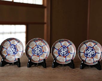 九谷焼 アンティーク古伊万里磁器皿4点セット 明治時代の花 (4.5インチ