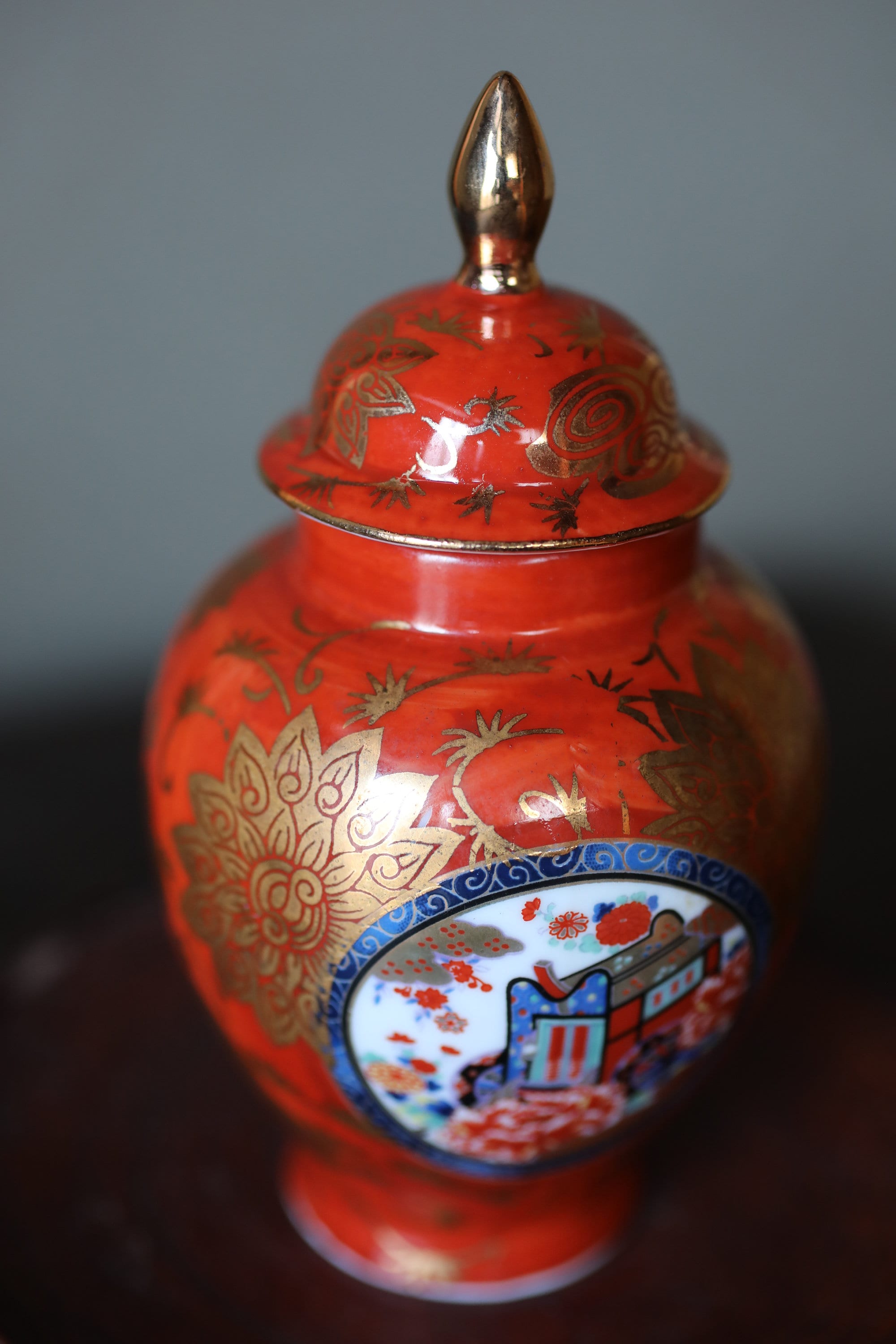九谷焼 蓋付壺、赤金彩花瓶（高さ13×7cm） - Etsy 日本
