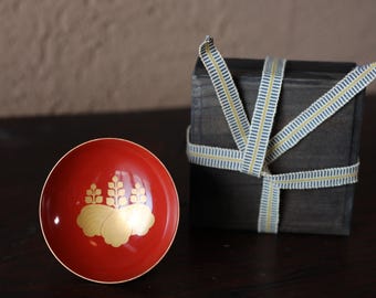 Lacquer Urushi- Vintage Japanese Red Sake Cup, Samurai Crest, Wood