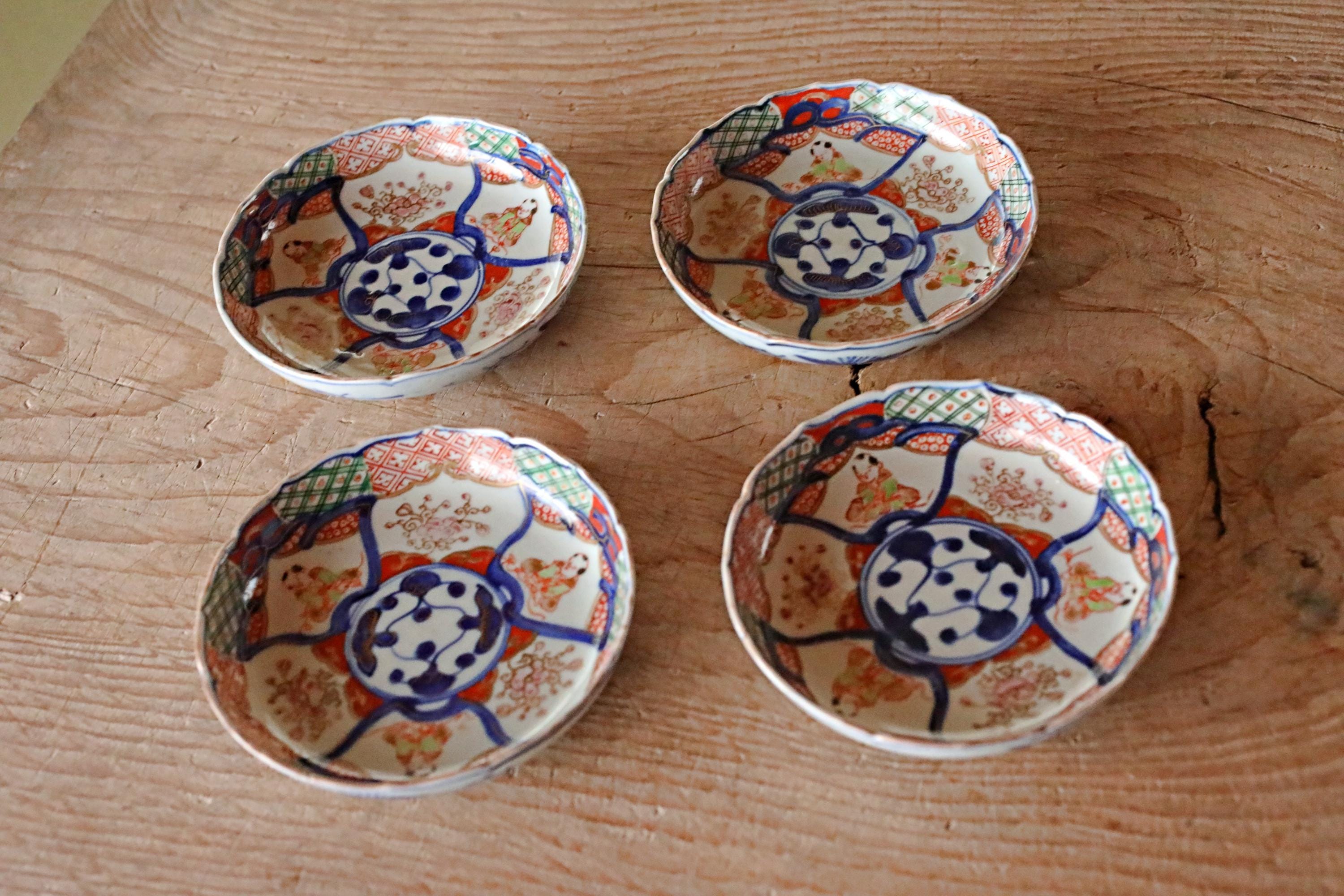 アンティーク古伊万里焼 明治時代 花模様皿 4枚セット (4.5インチ