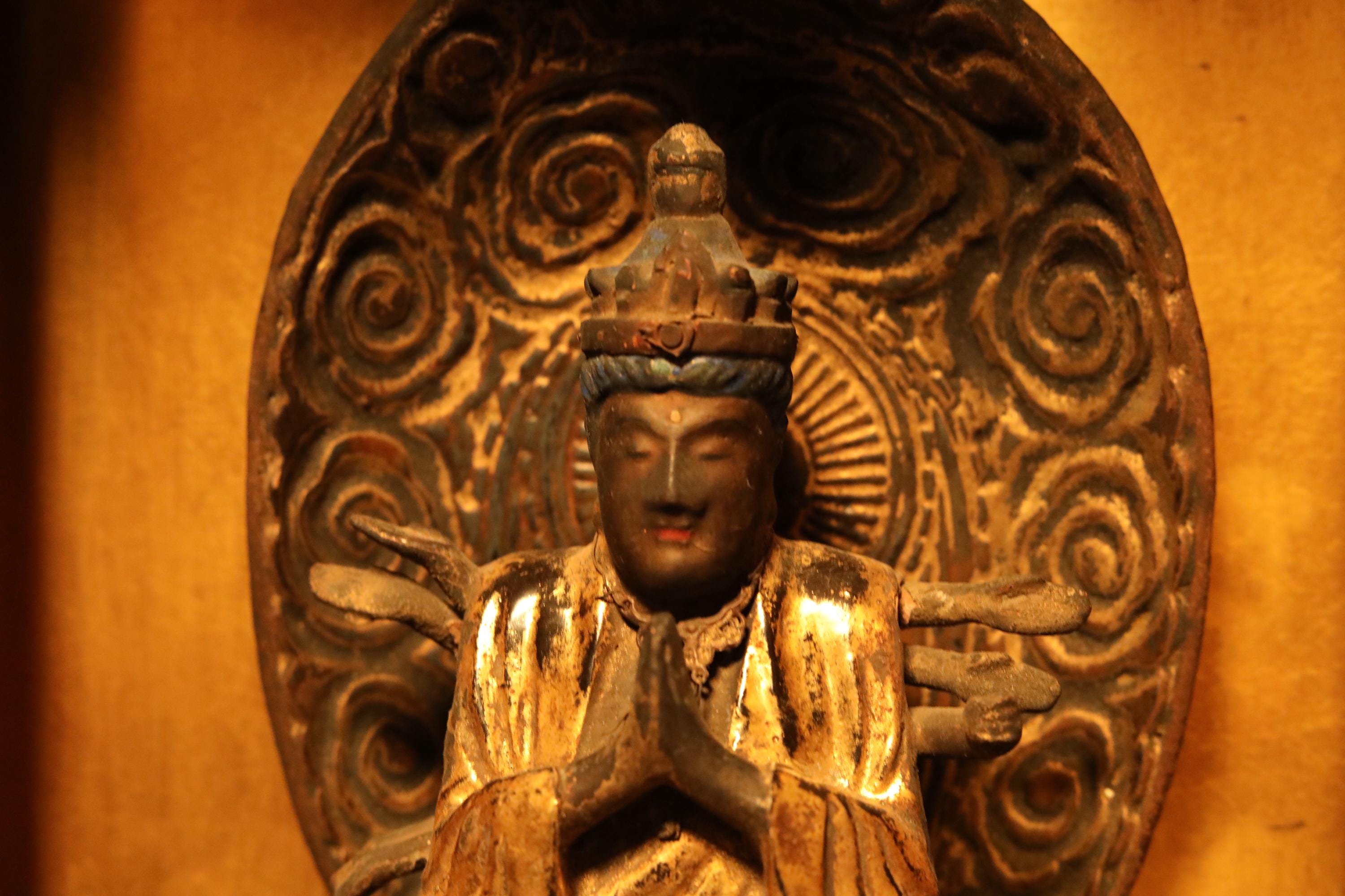 素晴らしい日本のアンティーク彫刻 観音観音神社の仏像 1800年 素晴らしい日本のアンティーク彫刻 観音観音神社の仏像 1800年