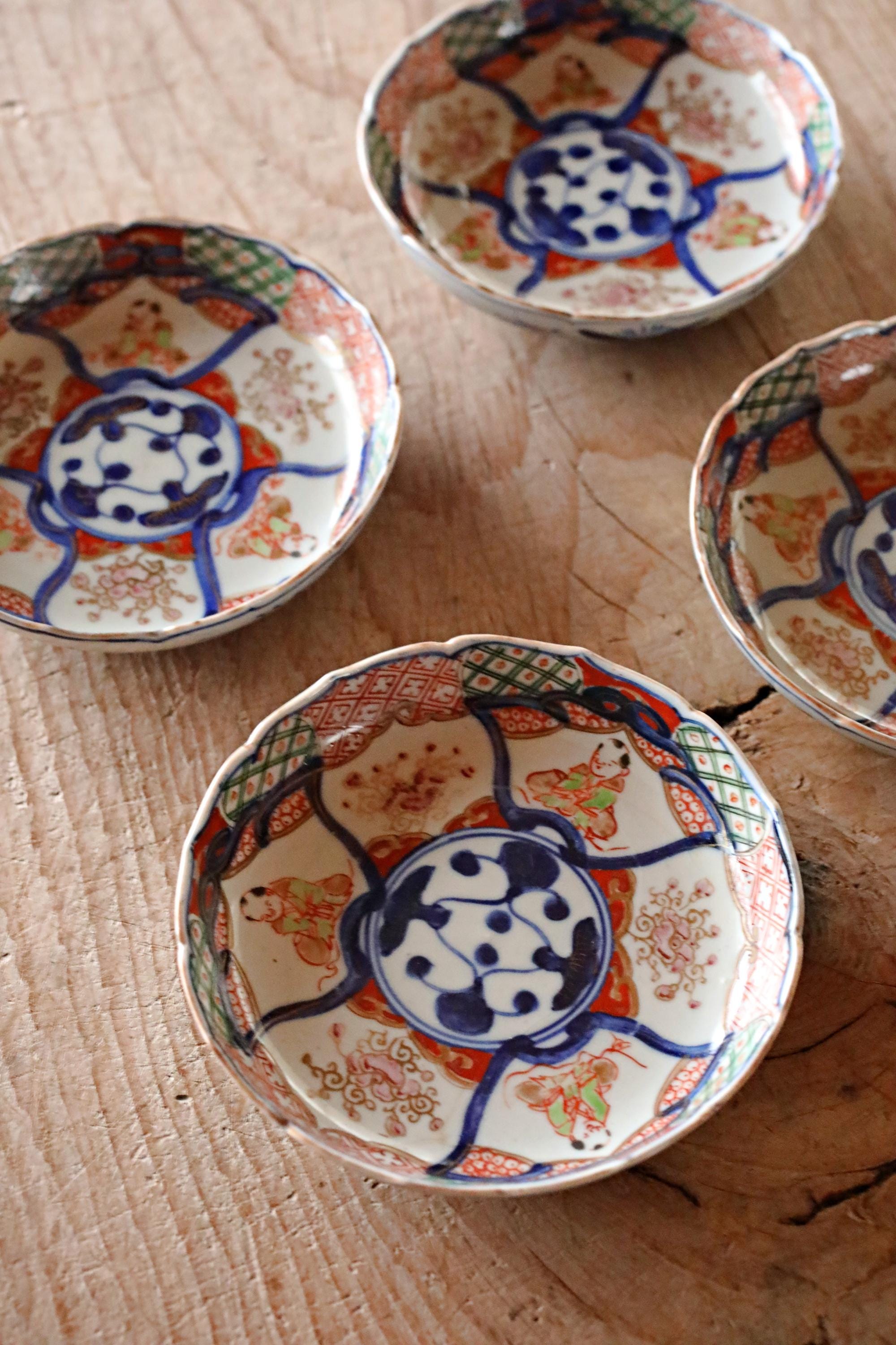 アンティーク古伊万里焼 明治時代 花模様皿 4枚セット (4.5インチ