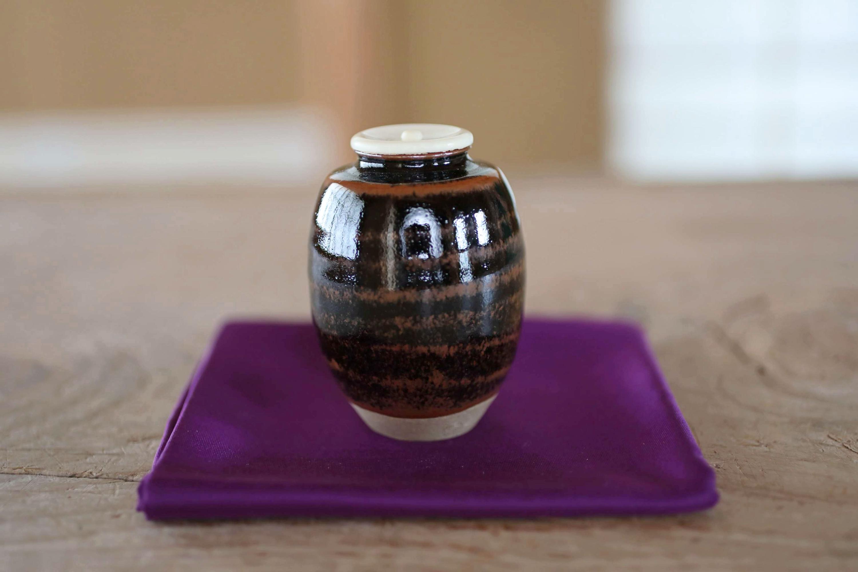 ヴィンテージ 抹茶入れ 「肩衝茶入 型月茶入」 絹袋付き 茶道具 - Etsy