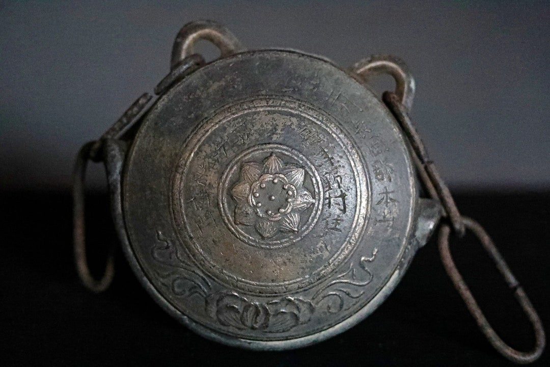 ブロンズ - 日本のアンティーク寺院の銅鑼、江戸鰐口、署名入り