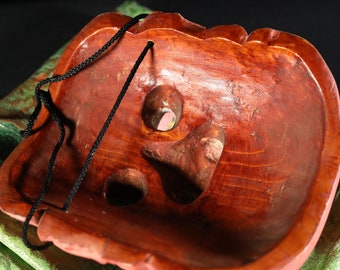 日本のアンティーク能面 赤鬼 武悪武悪 木彫り 狂言 仏像 絹袋付き