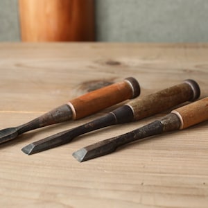 Set of 3 Japanese Vintage Carpenter's Chisels 鑿 Set of 3 Japanese Vintage Carpenter's Chisels 鑿