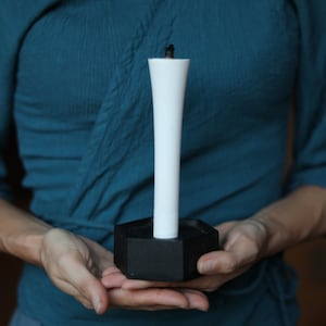 鋳鉄製の日本製ヴィンテージキャンドルスタンド 南部鉄器 日本製クラフト ブラック キャンドルスティック H1.4×3.5×3.5 インチ